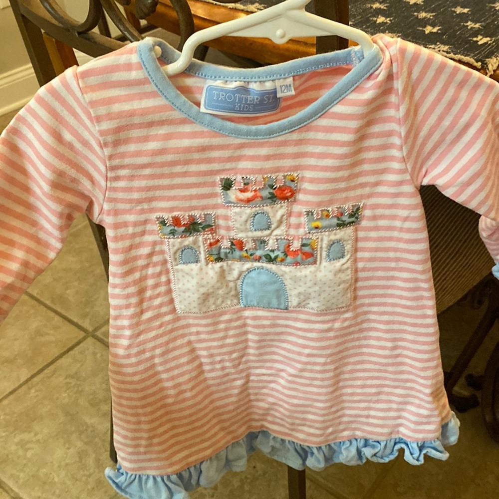 Castle dress size 12 months